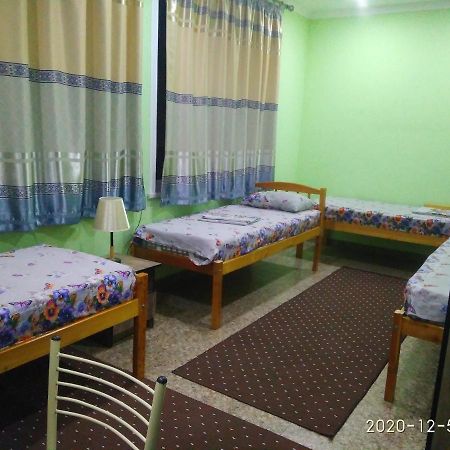 Hostel Bukhara Gold Tashkent Esterno foto