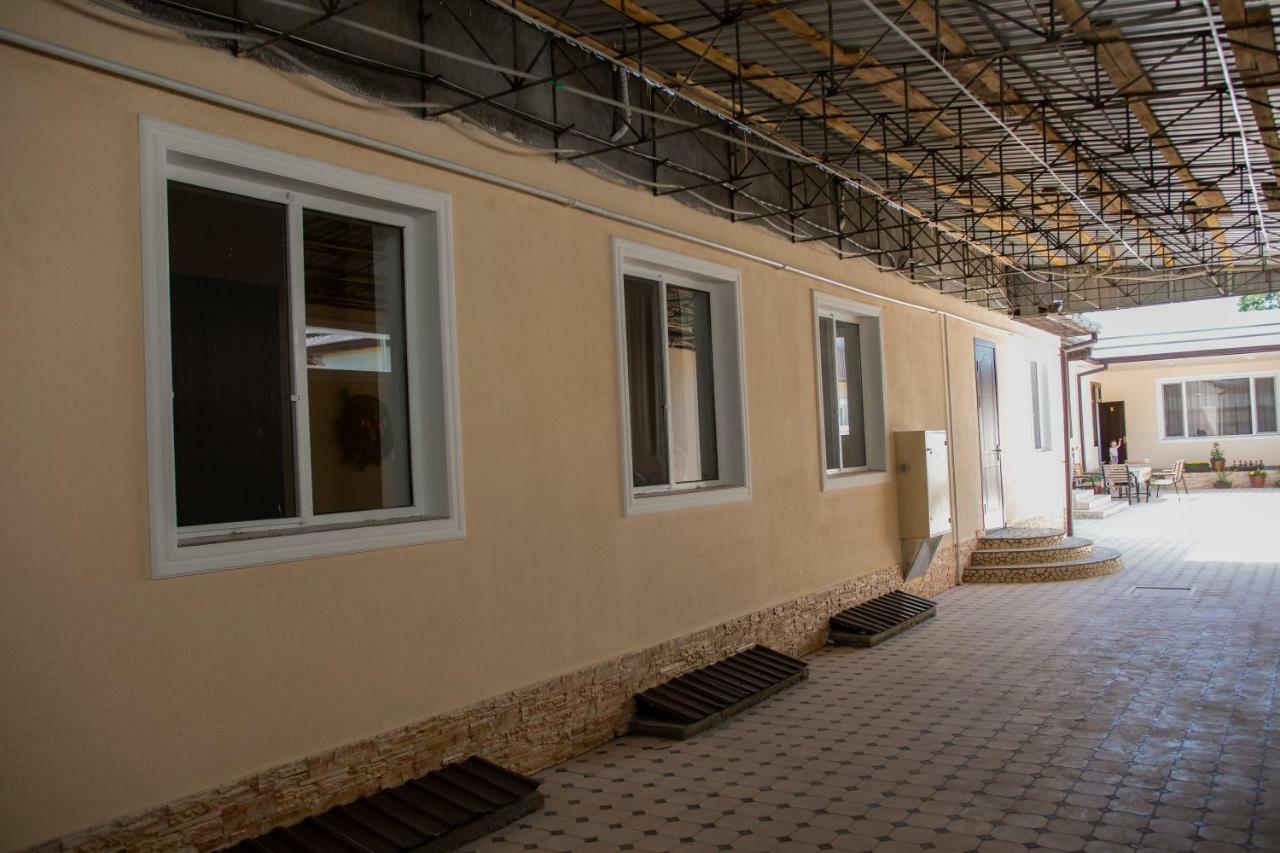 Hostel Bukhara Gold Tashkent Esterno foto