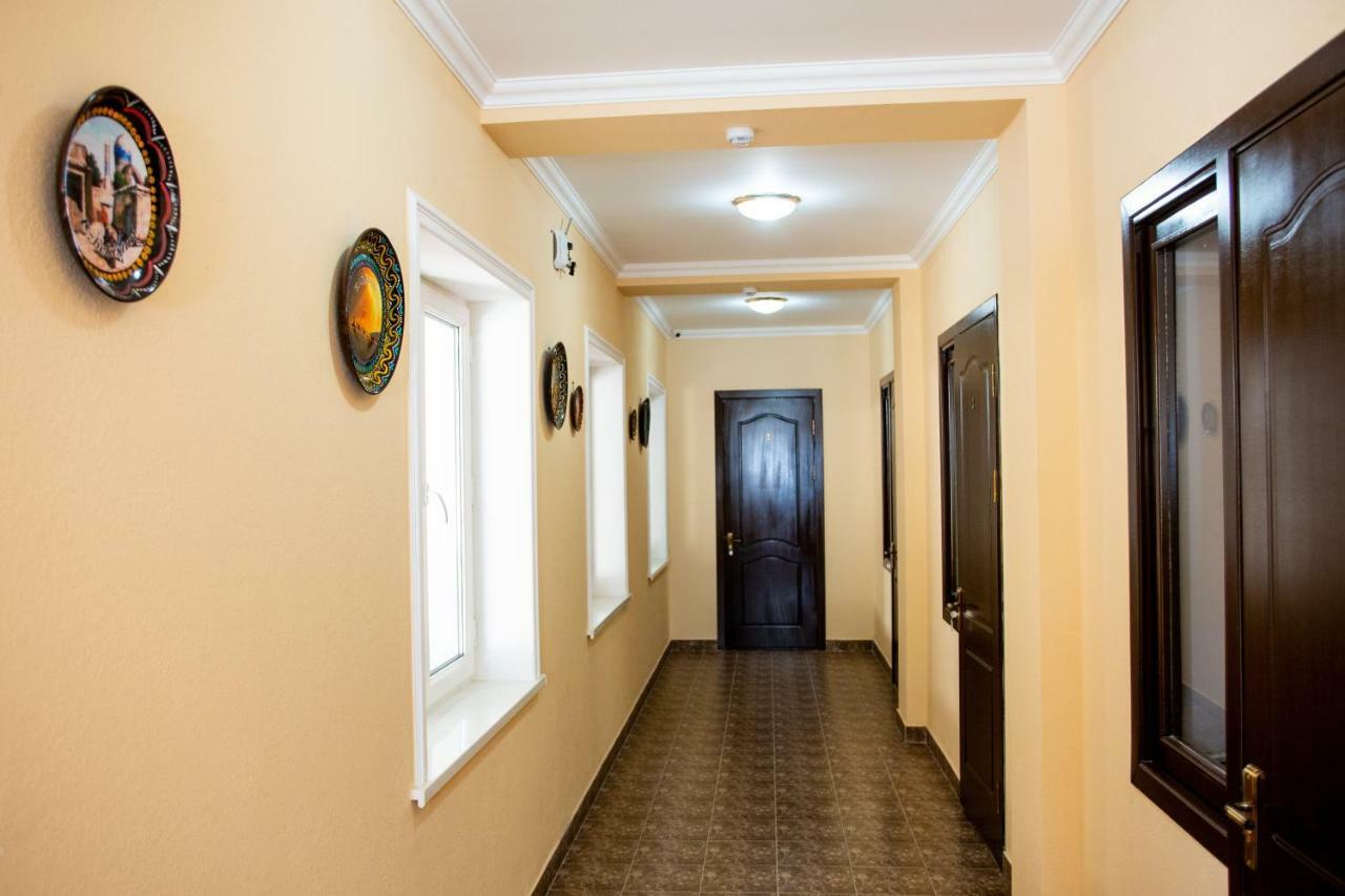 Hostel Bukhara Gold Tashkent Esterno foto
