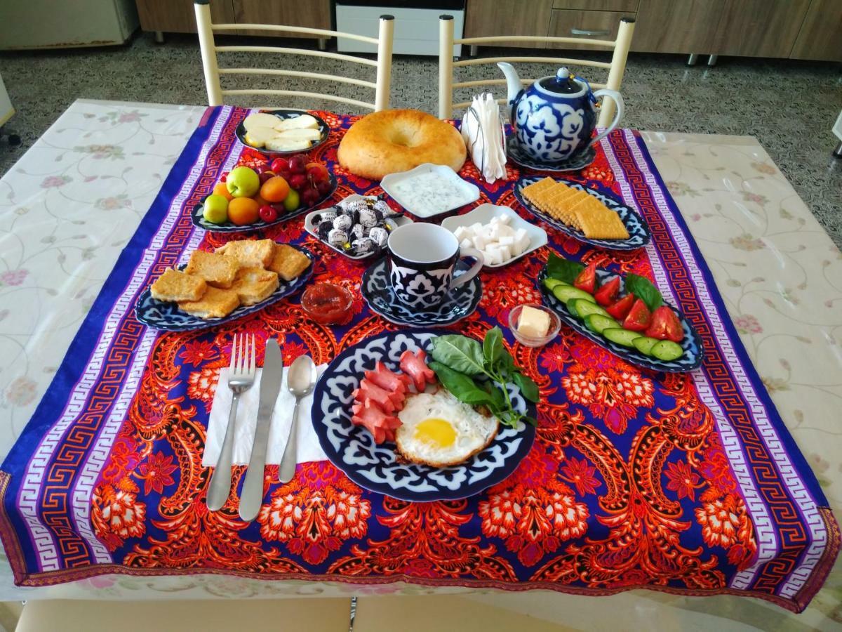 Hostel Bukhara Gold Tashkent Esterno foto