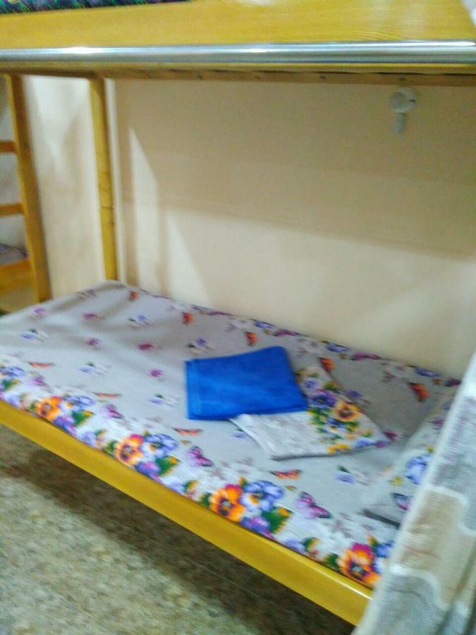 Hostel Bukhara Gold Tashkent Esterno foto